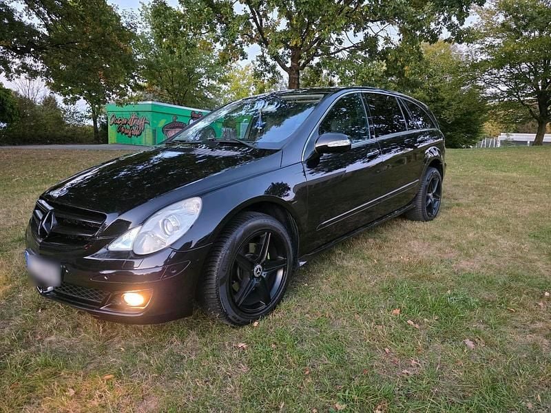 Gebraucht Mercedes R320 224 PS (164 kW) 2006 Schwarz Van / Kleinbus