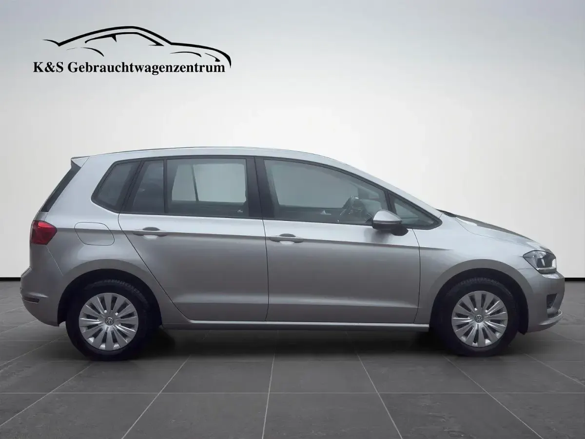 Gebraucht VW Golf Sportsvan Trendline 86 PS (63 kW) 2015 Silber Van / Kleinbus