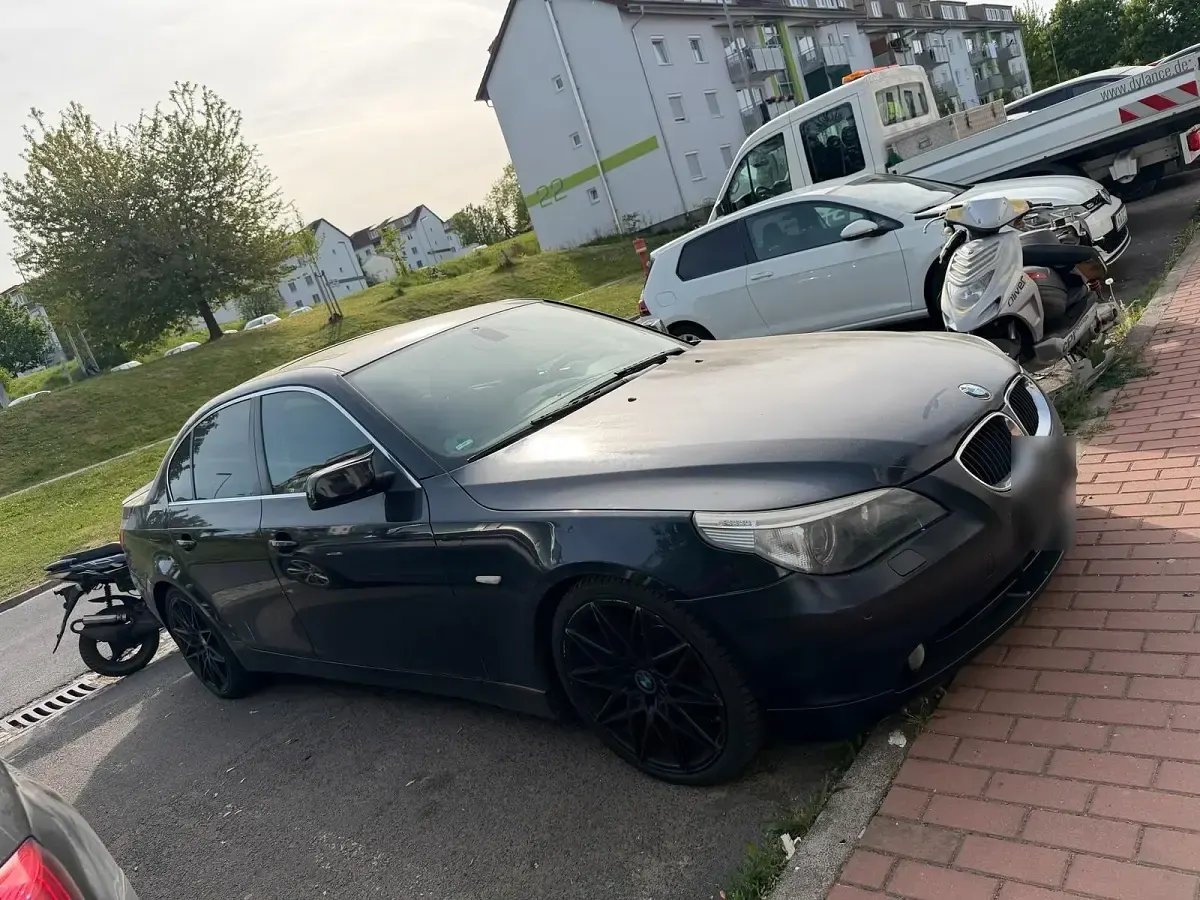 Second-hand BMW 520 170 CP (125 kW) 2003 Berlinǎ