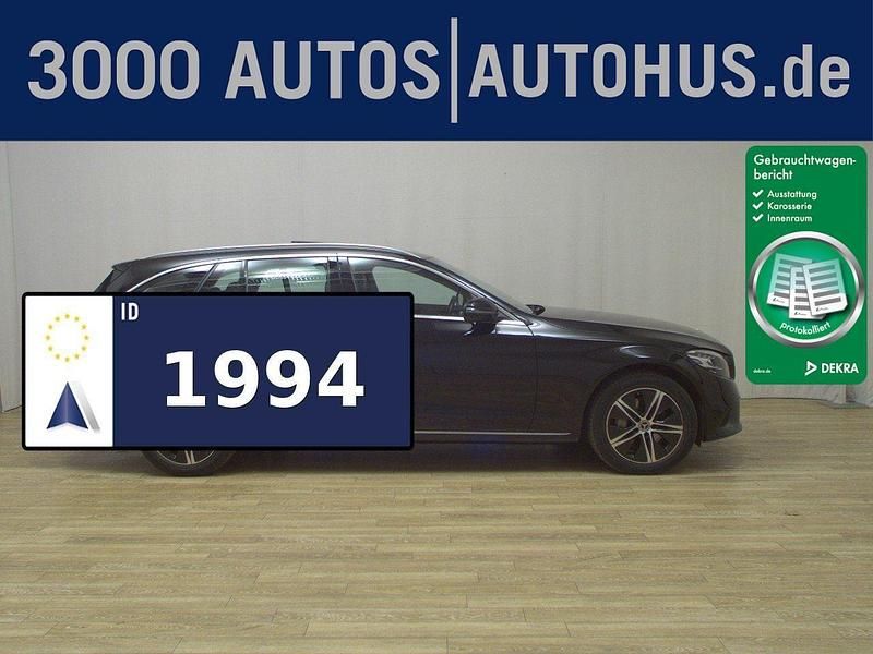 Schwarz Gebraucht 2020 Mercedes C220 Avantgarde Kombi | 20.980 € (Superpreis) - Bild 1/4