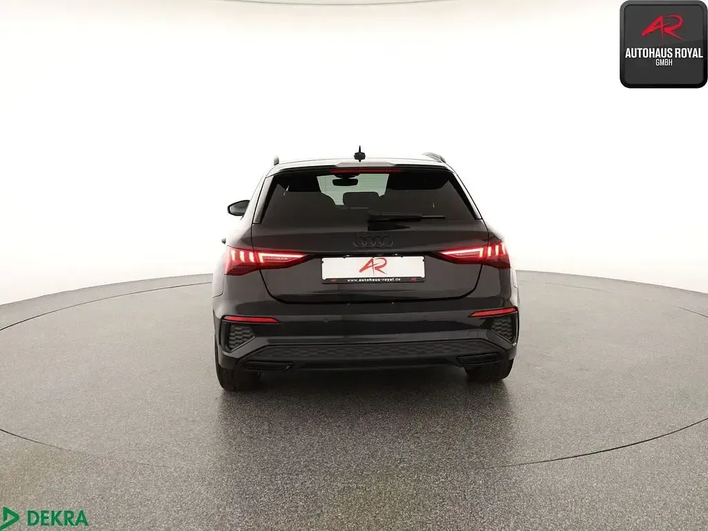 Używany Audi A3 S-Line 150 KM (110 kW) 2021 Czarny Sedan/Limuzyna