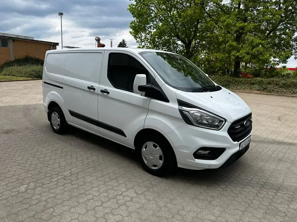 Second-hand Ford Transit Custom 131 CP (96 kW) 2020 Alb Monovolum
