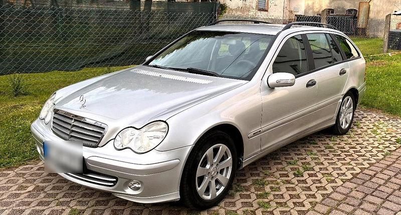 Silber Gebraucht 2004 Mercedes C180 Kombi | 1.150 € (Guter Preis) - Bild 1/4