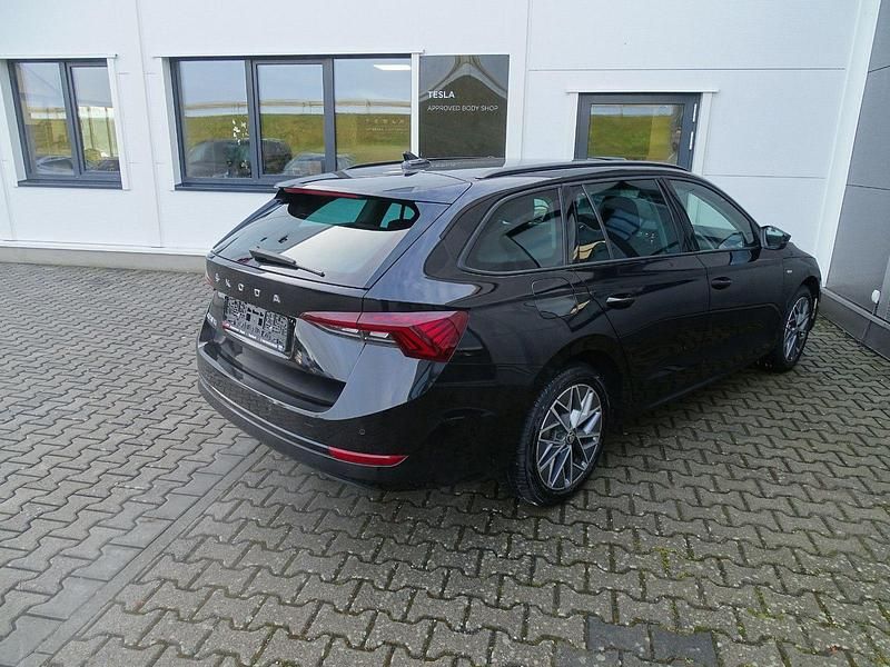 Gebraucht Skoda Octavia Tour 150 PS (110 kW) 2023 Schwarz Kombi