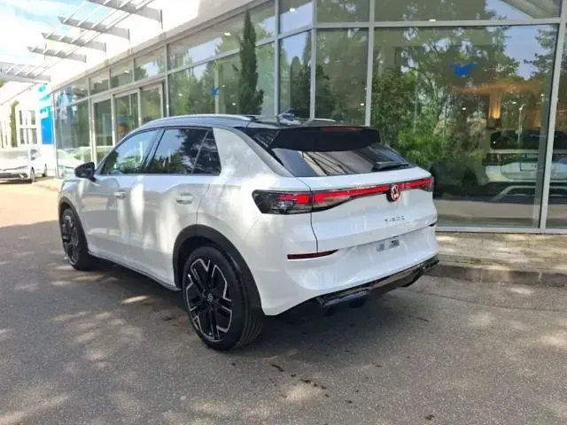 Gebraucht VW T-Roc R-line 150 PS (110 kW) 2026 Weiß SUV