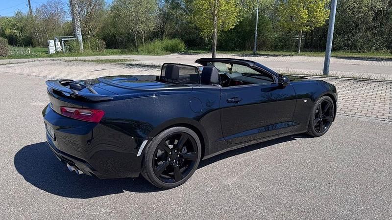 Używany Chevrolet Camaro 453 KM (333 kW) 2017 Czarny Kabriolet