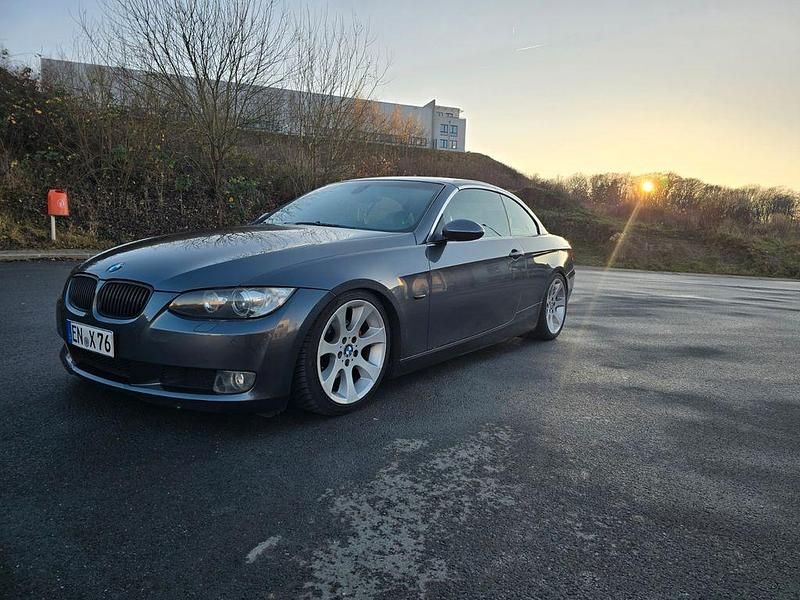 Gebraucht BMW 320 Cabriolet Performance 170 PS (125 kW) 2007 Grau Cabrio