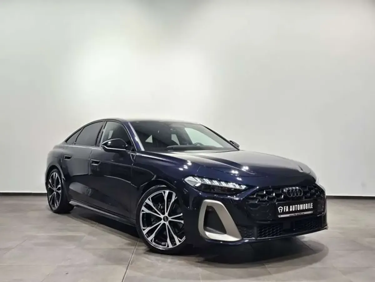 Gebraucht Audi A5 Edition .1 150 PS (110 kW) 2024 Blau Coupé