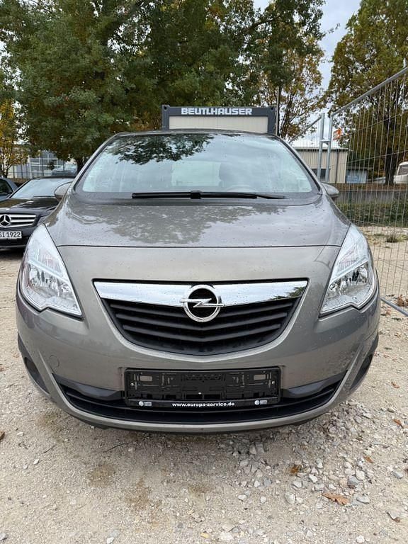 Grau Gebraucht 2010 Opel Meriva Edition Van / Kleinbus | 3.900 € (Guter Preis) - Bild 1/4