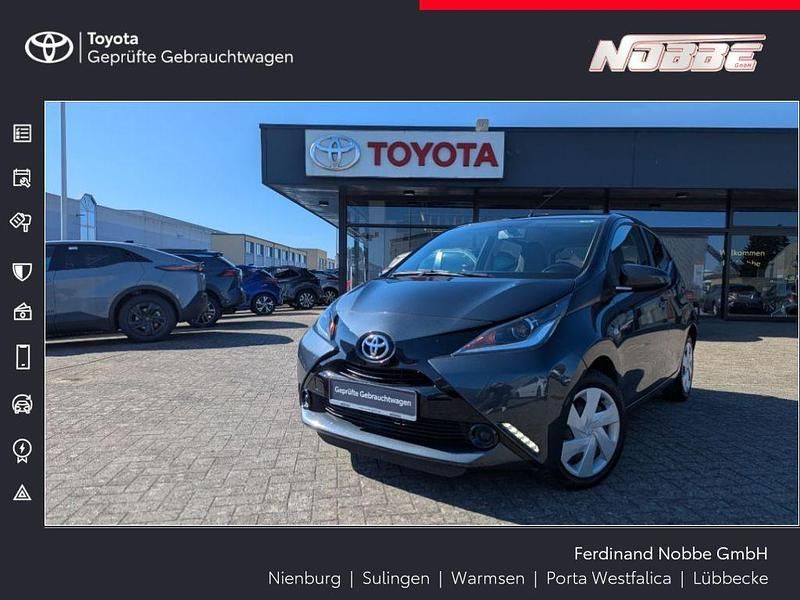 Brugt Toyota Aygo X-play 69 HK (50 kW) 2018 Hatchback
