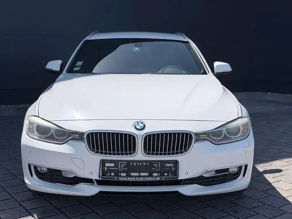Gebraucht BMW 320 Performance 184 PS (135 kW) 2013 Weiß Limousine