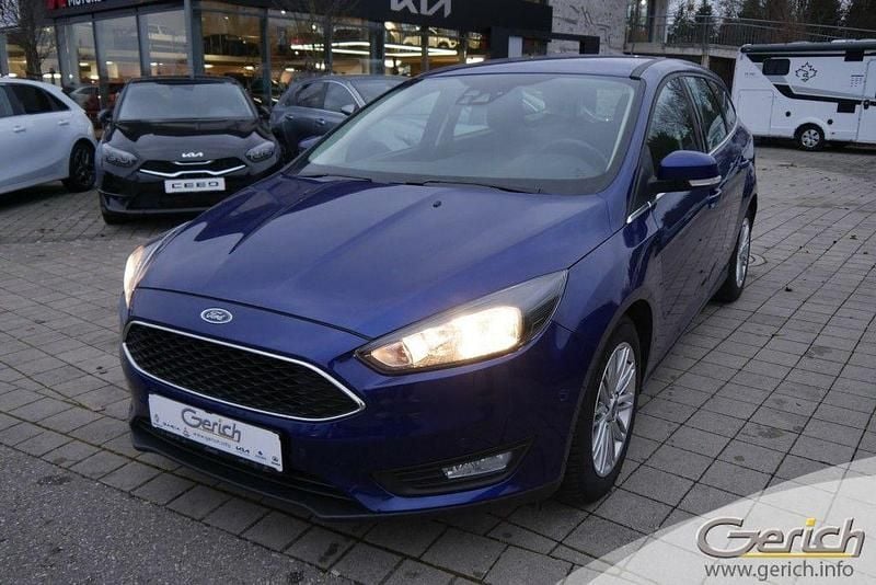 Blau Gebraucht 2018 Ford Focus Cool & Connect Limousine | 7.900 € (Guter Preis) - Bild 1/4