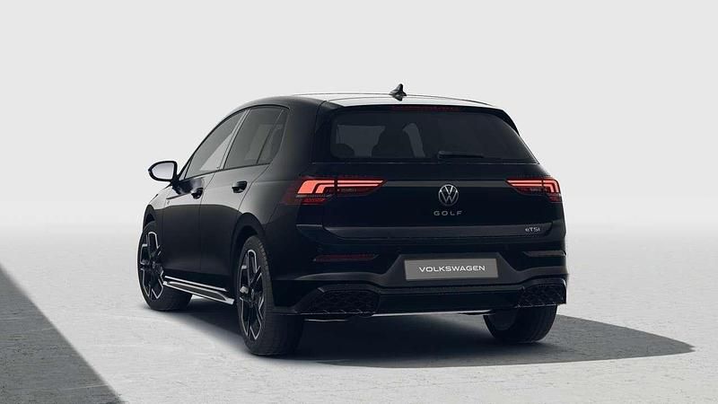 Neu VW Golf VIII R-line 150 PS (110 kW) 2025 Schwarz grenadill Kleinwagen
