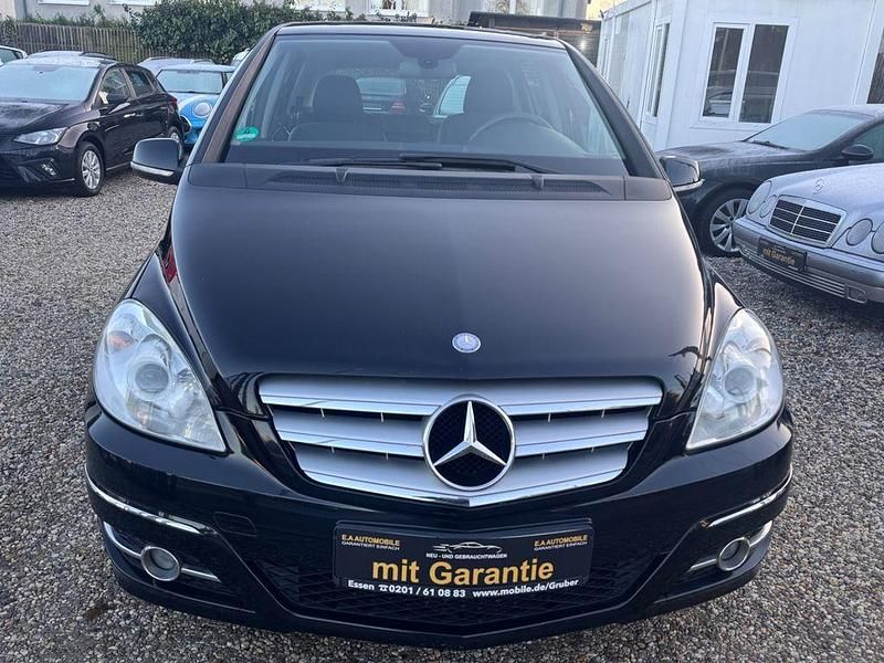 Gebraucht Mercedes B180 109 PS (80 kW) 2008 Schwarz Van / Kleinbus