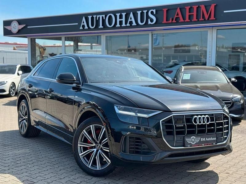 Mythosschwarz metallic Gebraucht 2021 Audi Q8 S-Line SUV | 48.990 € (Superpreis) - Bild 1/4