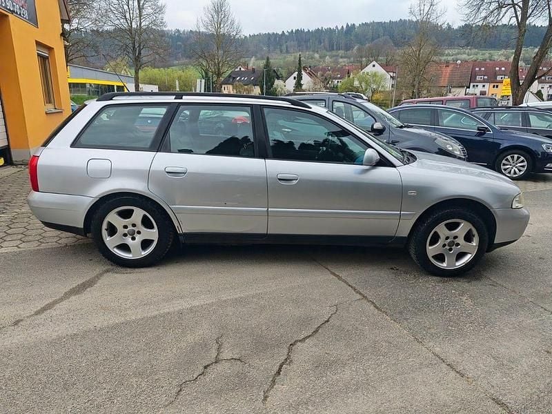 Second-hand Audi A4 Comfort 116 CP (85 kW) 2001 Argintiu Break