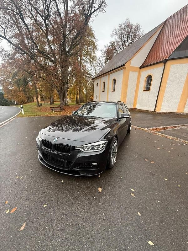 Schwarz Gebraucht 2015 BMW 330 M Performance Kombi | 28.600 € - Bild 1/4