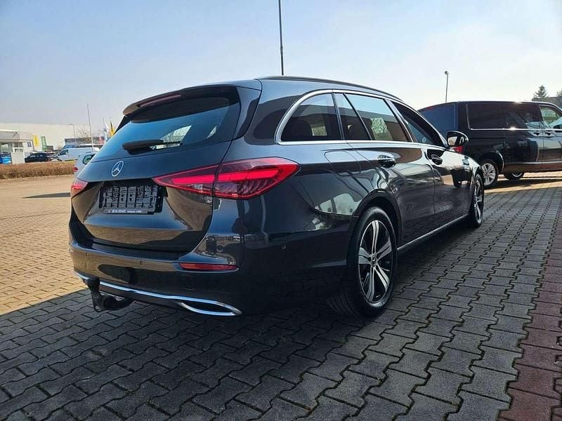 Gebraucht Mercedes C220 Avantgarde 200 PS (147 kW) 2022 Grau Kombi