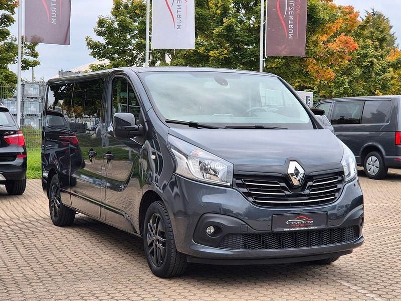 Gebraucht Renault Trafic 145 PS (106 kW) 2019 Grau "comete" Van / Kleinbus