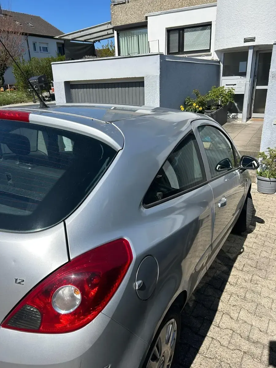 Gebraucht Opel Corsa 75 PS (55 kW) 2007 Silber Kleinwagen