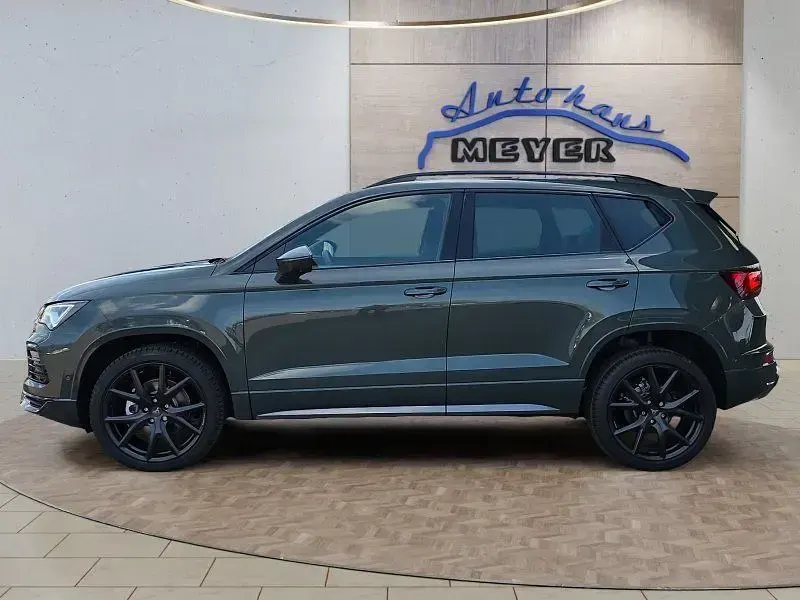 Neu Cupra Ateca 150 PS (110 kW) 2026 Dark forest grün SUV