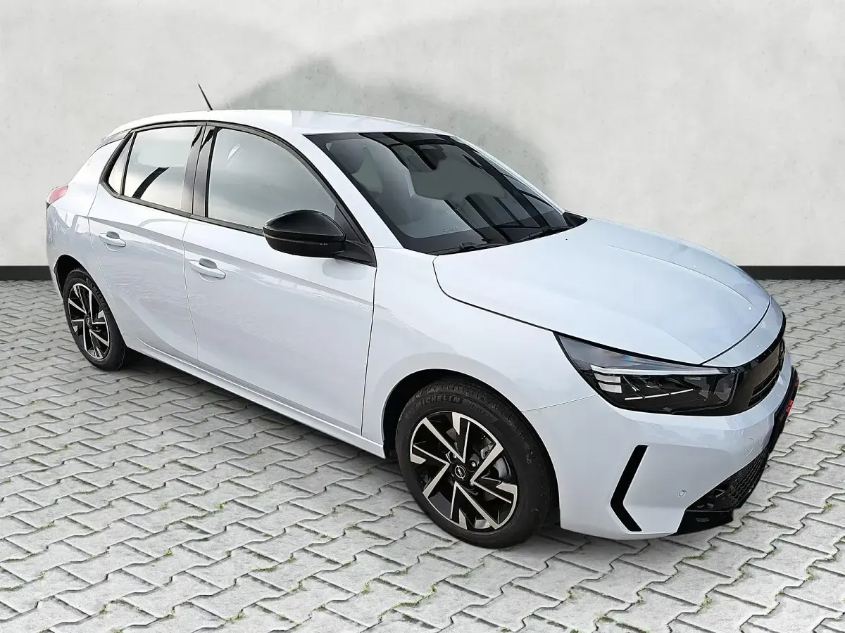Neu Opel Corsa 110 PS (80 kW) 2026 Okenit weiß metallic Kleinwagen