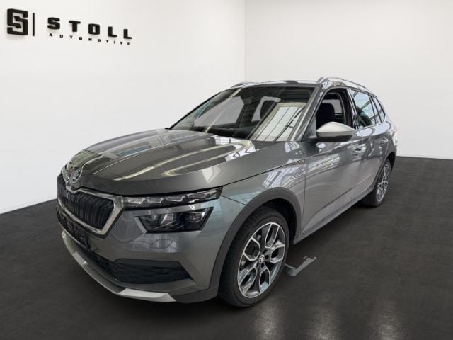 Graphitegrau metallic Gebraucht 2023 Skoda Kamiq ScoutLine SUV | 29.990 € (Etwas zu teuer) - Bild 1/4