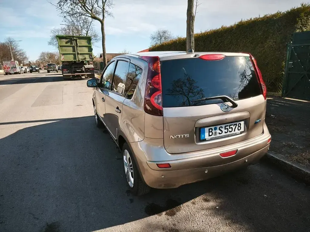 Gebraucht Nissan Note I-Way 90 PS (66 kW) 2013 Beige Kleinwagen