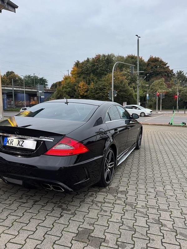 Schwarz Gebraucht 2004 Mercedes CLS500 Limousine | 6.999 € (Superpreis) - Bild 1/4