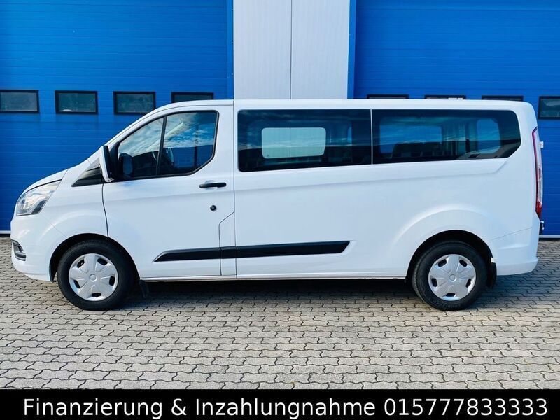 Weiß Gebraucht 2020 Ford Transit Custom Van / Kleinbus | 28.900 € (Teuer) - Bild 1/4