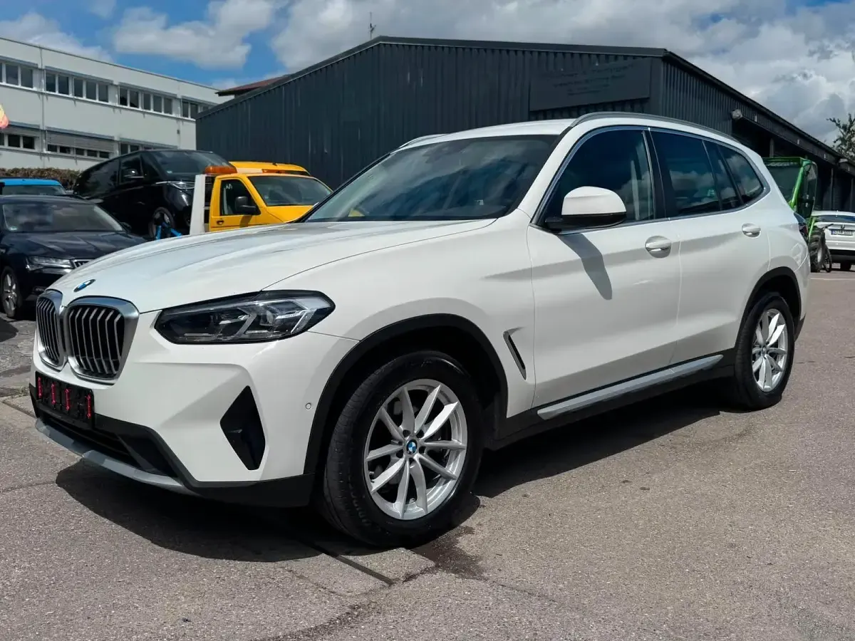 Gebraucht BMW X3 Performance 190 PS (139 kW) 2022 Weiß SUV