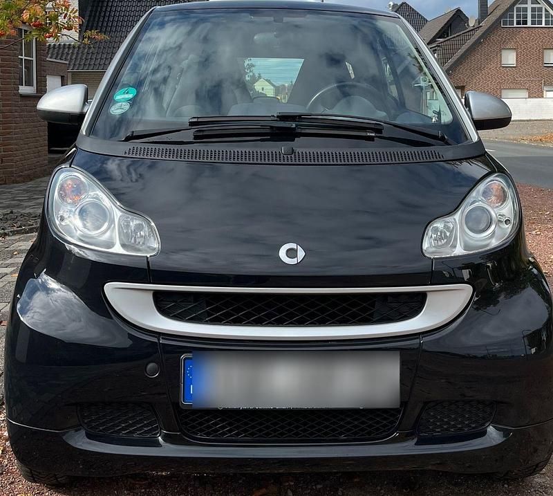 Schwarz Gebraucht 2011 Smart ForTwo Coupé Passion Coupé | 4.900 € (Guter Preis) - Bild 1/4
