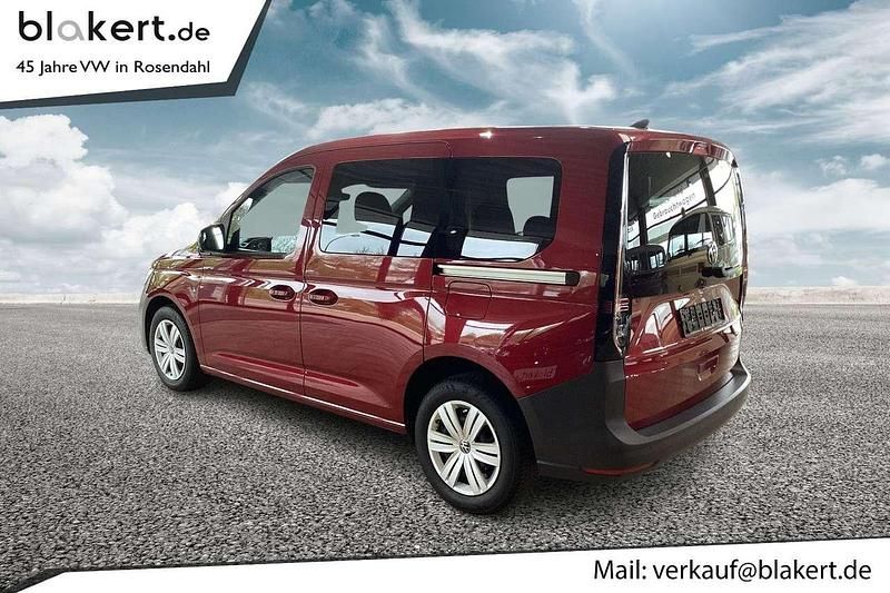 Gebraucht VW Caddy Life 114 PS (83 kW) 2023 Rot Van / Kleinbus