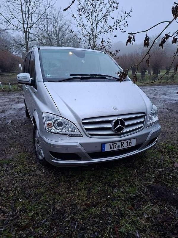 Grau Gebraucht 2013 Mercedes Viano Van / Kleinbus | 17.300 € (Fairer Preis) - Bild 1/4