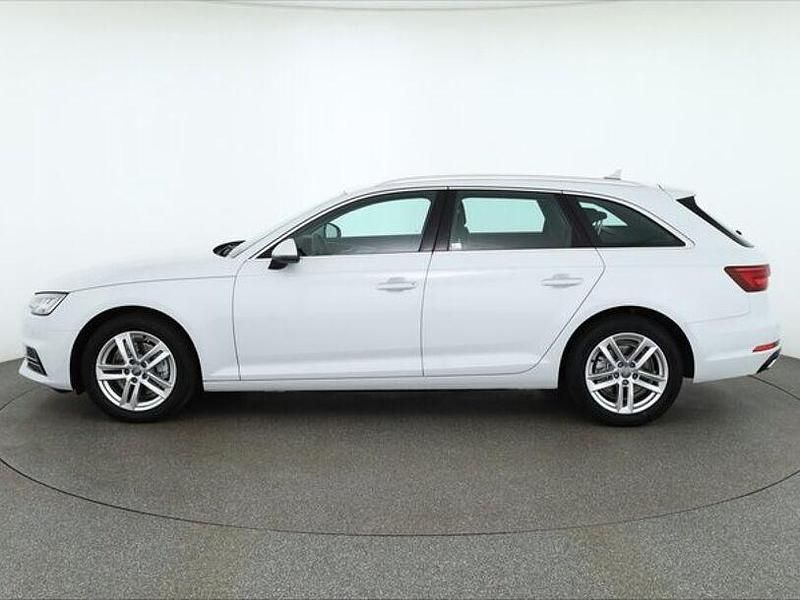 Gebraucht Audi A4 Comfort 190 PS (139 kW) 2019 Andere Kombi
