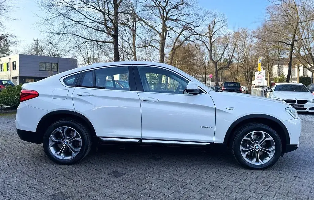 Gebraucht BMW X4 Sport Line 184 PS (135 kW) 2016 Weiß SUV