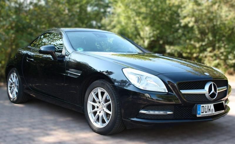 Gebraucht Mercedes SLK200 184 PS (135 kW) 2011 Schwarz Cabrio