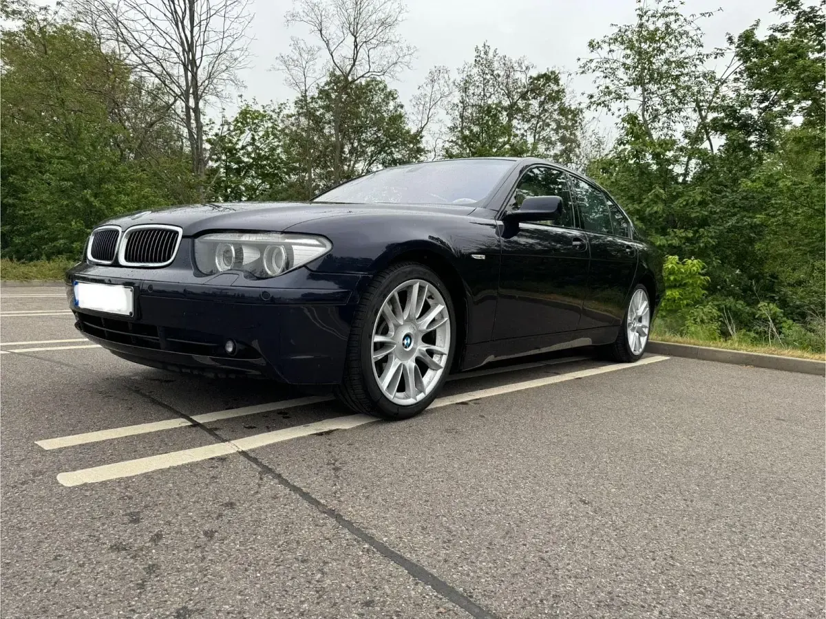 Gebraucht BMW 745 Shadowline 333 PS (244 kW) 2004 Blau Limousine