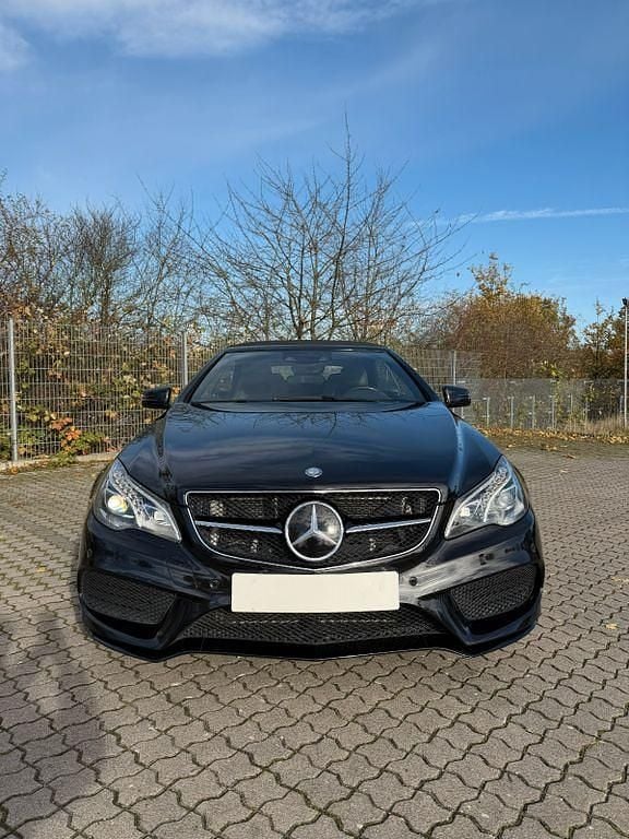 Gebraucht Mercedes E320 AMG 272 PS (200 kW) 2015 Schwarz Cabrio
