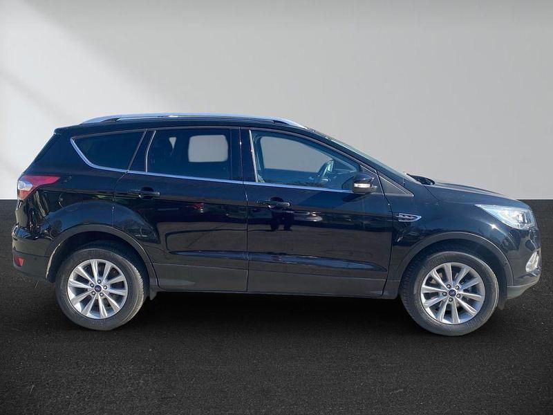 Gebraucht Ford Kuga Cool & Connect 150 PS (110 kW) 2019 Shadow black (mica) SUV