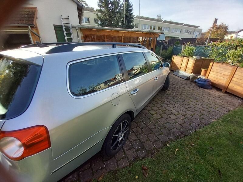 Silber Gebraucht 2007 VW Passat Comfortline Kombi | 1.200 € (Guter Preis) - Bild 1/4