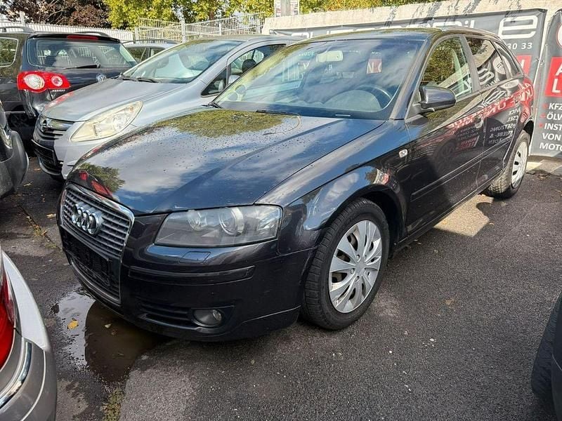 Grau Gebraucht 2006 Audi A3 Ambiente Limousine | 2.290 € (Guter Preis) - Bild 1/4