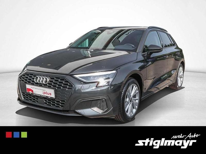 Manhattangrau metallic Gebraucht 2023 Audi A3 S-Line Limousine | 31.840 € (Etwas zu teuer) - Bild 1/4