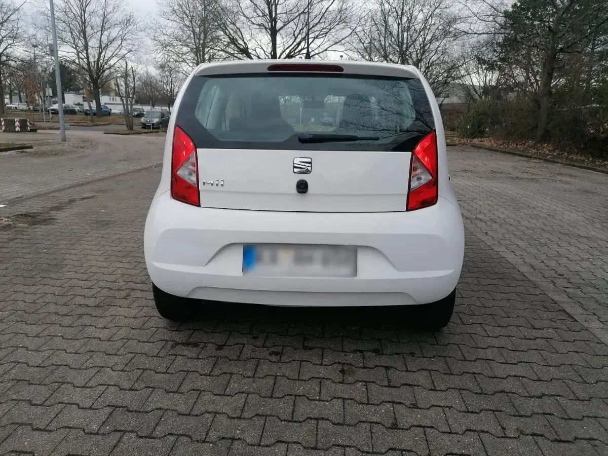 Używany Seat Mii 60 KM (44 kW) 2015 Biały Hatchback