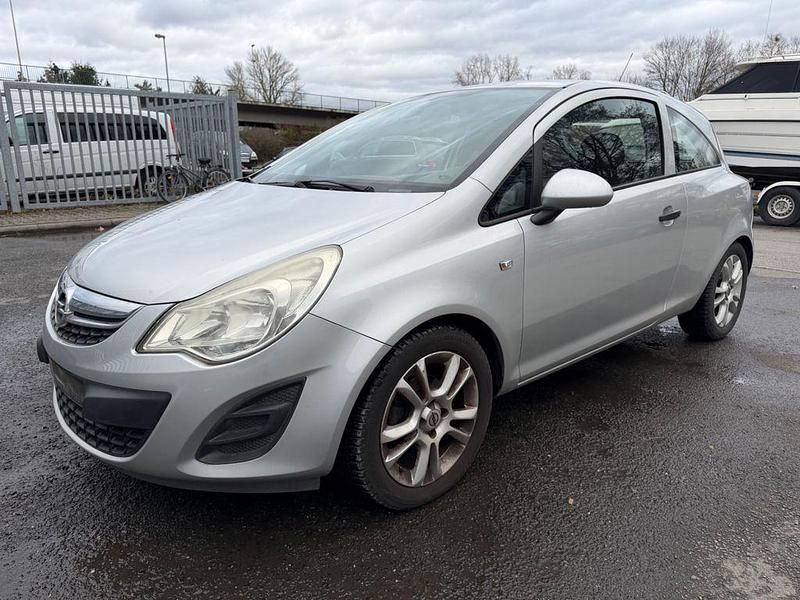 Gebraucht Opel Corsa Selection 69 PS (50 kW) 2012 Silber Kleinwagen