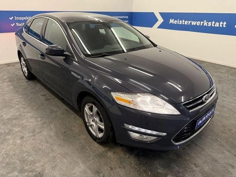 Gebraucht Ford Mondeo Titanium 116 PS (85 kW) 2012 Grau Limousine