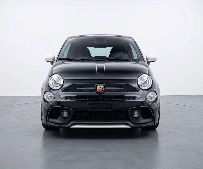 Gebraucht Abarth 695 Esseesse 179 PS (131 kW) 2021 Schwarz Kleinwagen