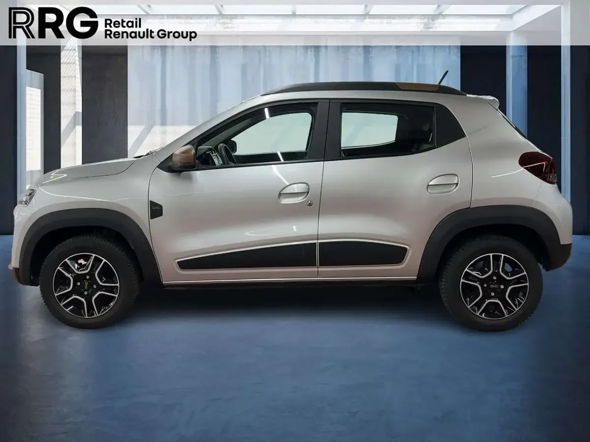Second-hand Dacia Spring Extreme 47 kW (65 CP) 2024 Argintiu Hatchback