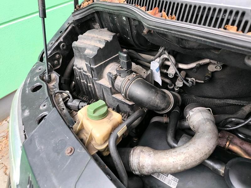 Second-hand VW T5 174 CP (127 kW) 2003 Negru Van