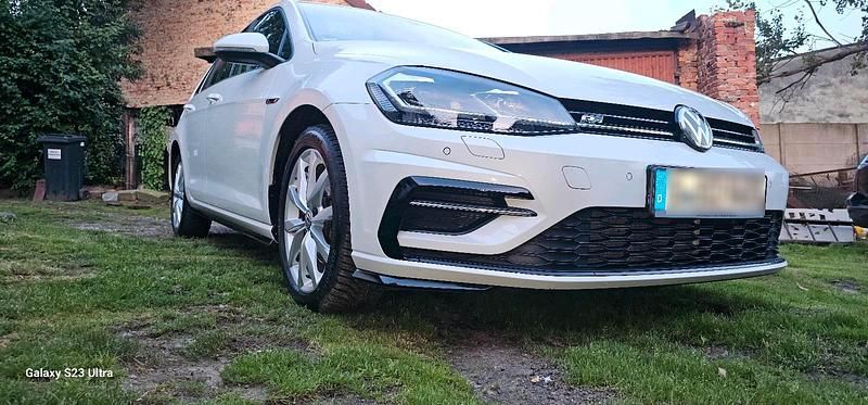 Weiß Gebraucht 2017 VW Golf VII Kombi | 16.500 € (Teuer) - Bild 1/4